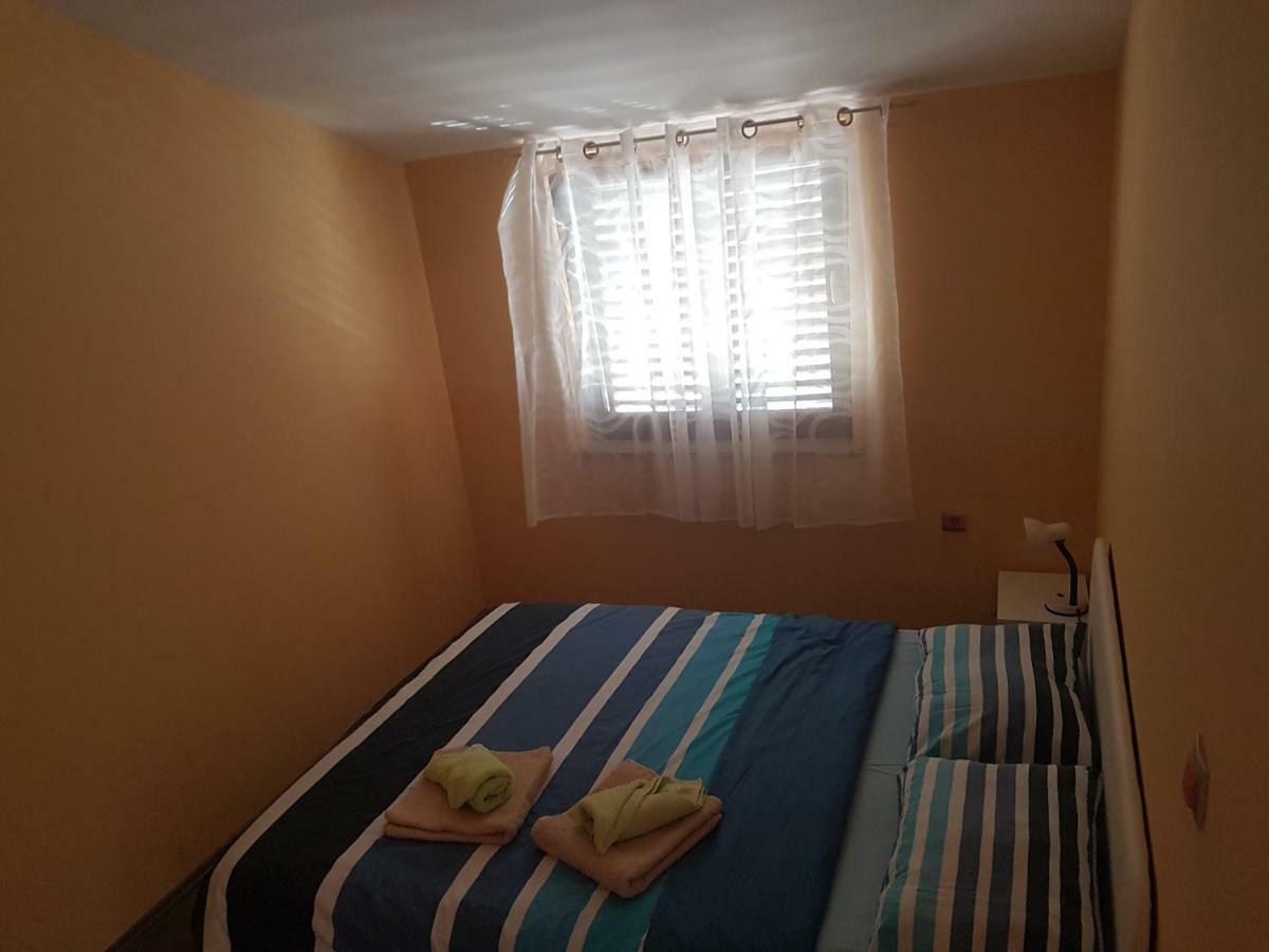 Apartman Vil Apartamento Sveti Vid-Miholjice Exterior foto
